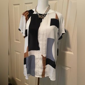 Women’s Blouse Size PXL NWT with Free Costume Jewelry